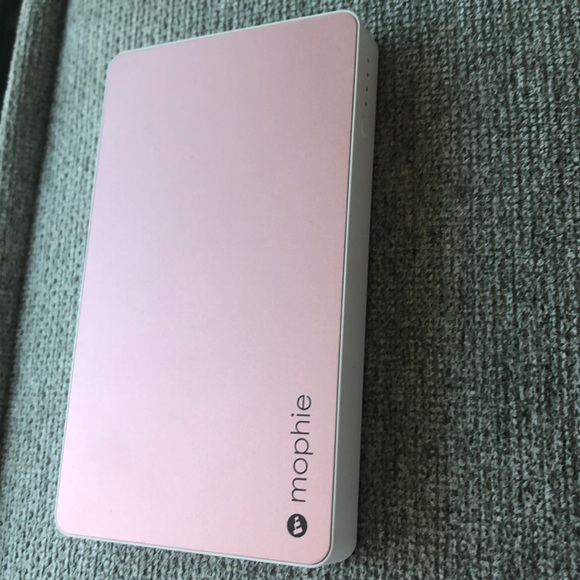 mophie - Powerstation Portable Charger - Picture 4 of 6